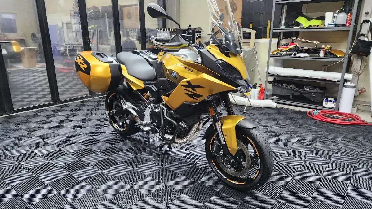 bmw f900xr 21년 2.3만